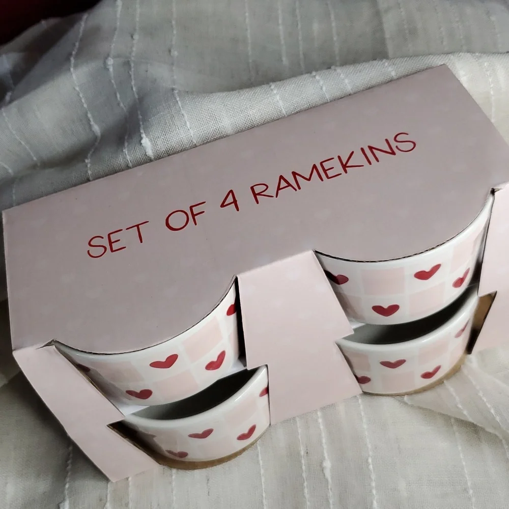 Heart Pattern Ramekins Set‎ of 4